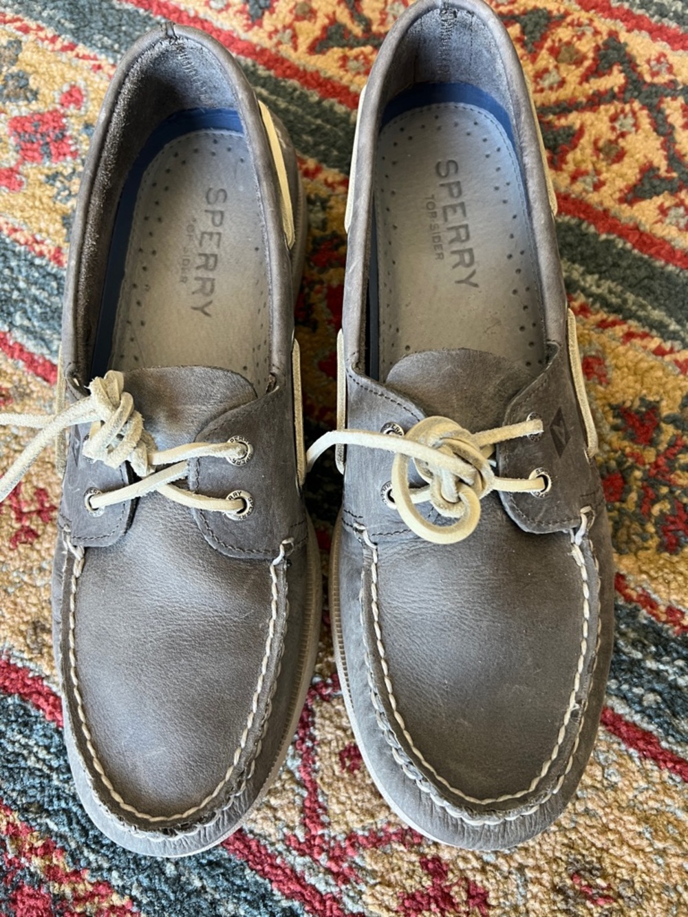 Sperry Men's Gray Leather Boat Shoes with Cream Laces